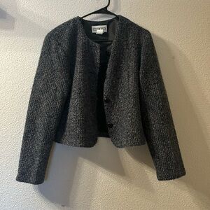 Dress Barn button down cropped blazer with shoulder pads size medium